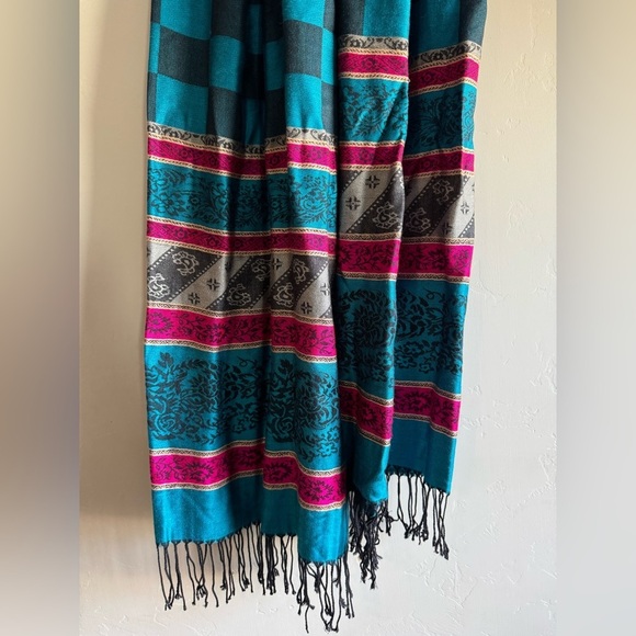 Blue and pink Shawl Scarf - Picture 2 of 6